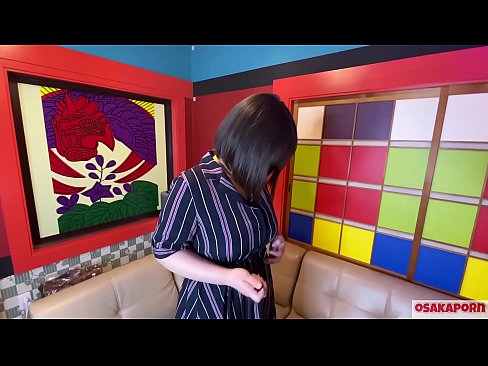 ❤️ Japāņu skaistule ar lielām krūtīm masturbē ar seksa rotaļlietām un piedzīvo orgasmu. Intervijā viņa stāsta par savu seksa pieredzi. Milzīgas krūtis un mataina maksts skaļi sten. Osakaporn ️ Kvalitatīvs sekss pie lv.porn-evooli.ru ❌️